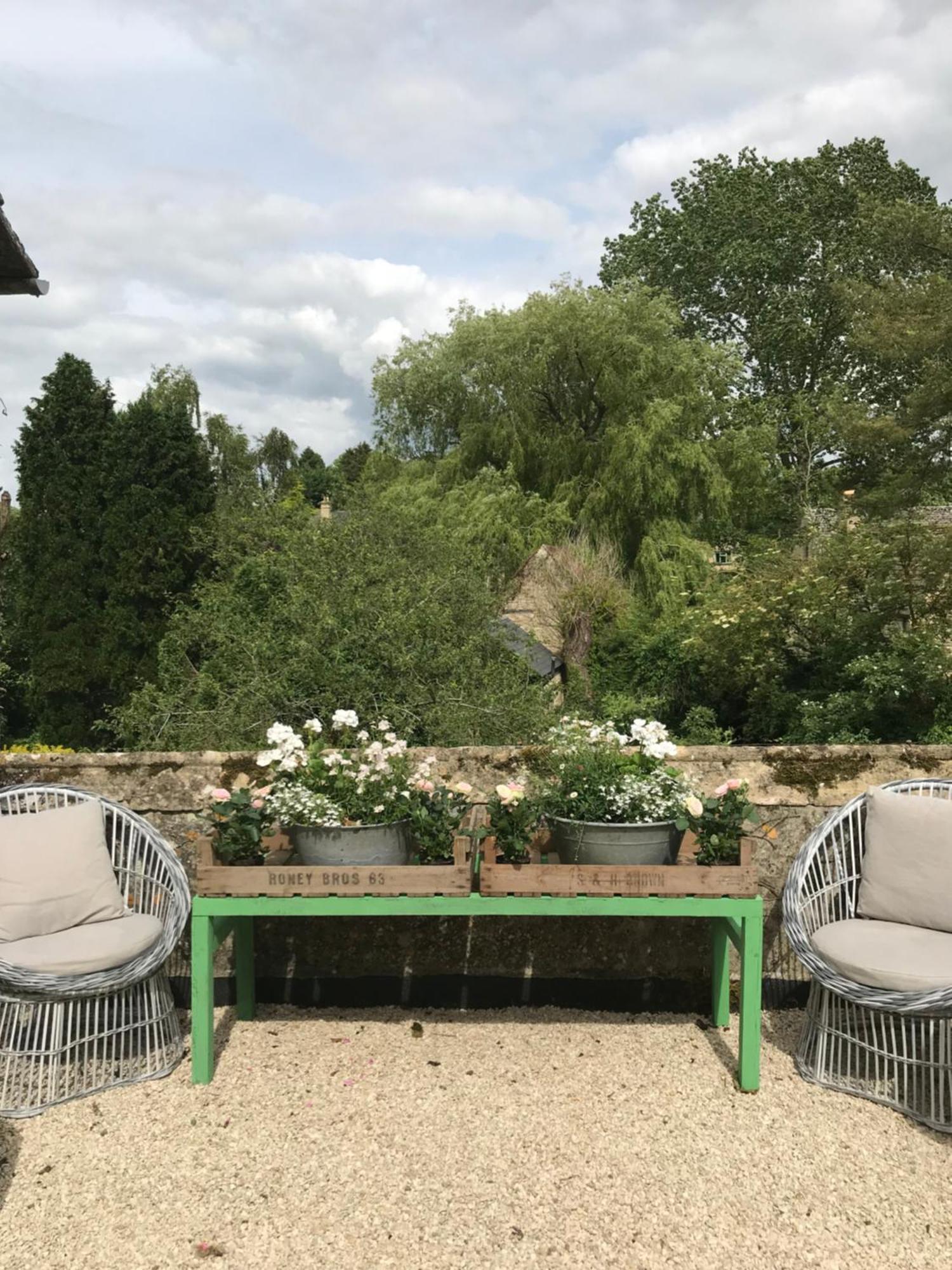 Pytts House Boutique Bed & Breakfast Burford Ruang foto